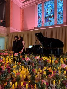 Piano und Dekoration beim Candlelight Konzert